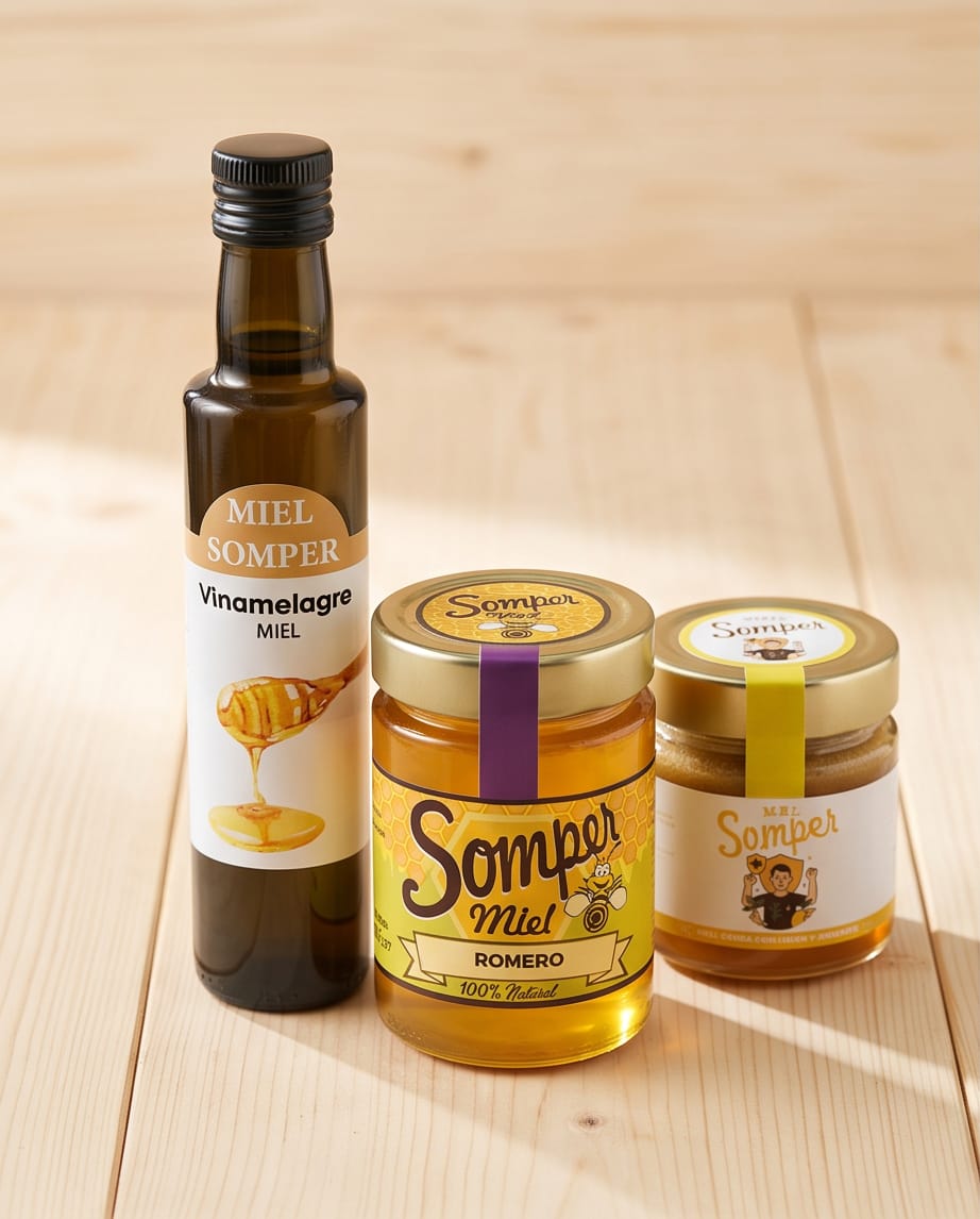 Presentación del lote Origen Somper sobre una mesa de madera